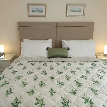 Jenkin Hill Bed & Breakfast *